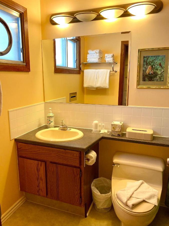 Motel Bo Radium Radium Hot Springs Εξωτερικό φωτογραφία