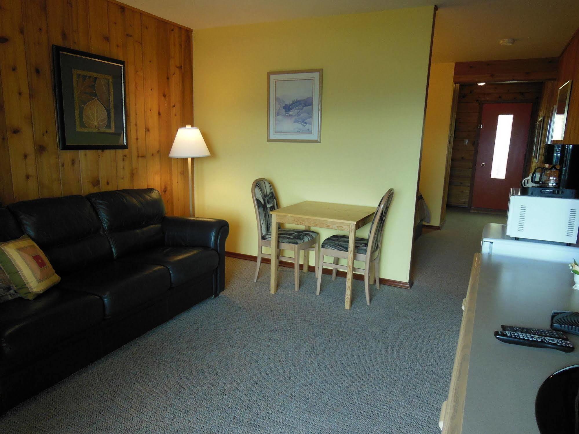 Motel Bo Radium Radium Hot Springs Εξωτερικό φωτογραφία