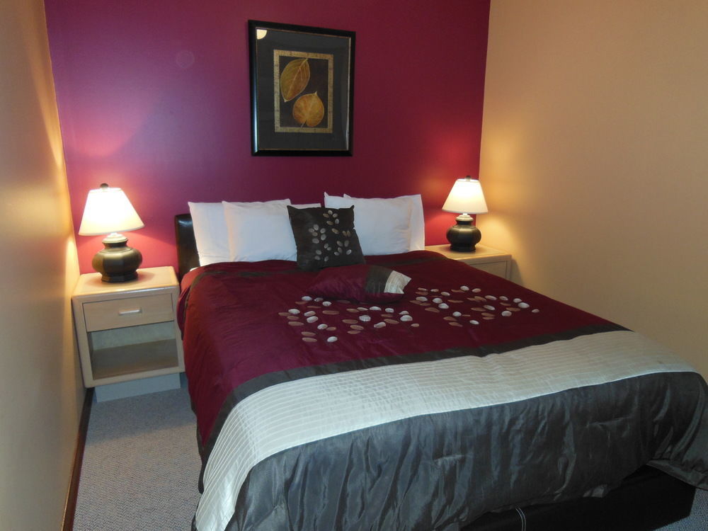 Motel Bo Radium Radium Hot Springs Εξωτερικό φωτογραφία